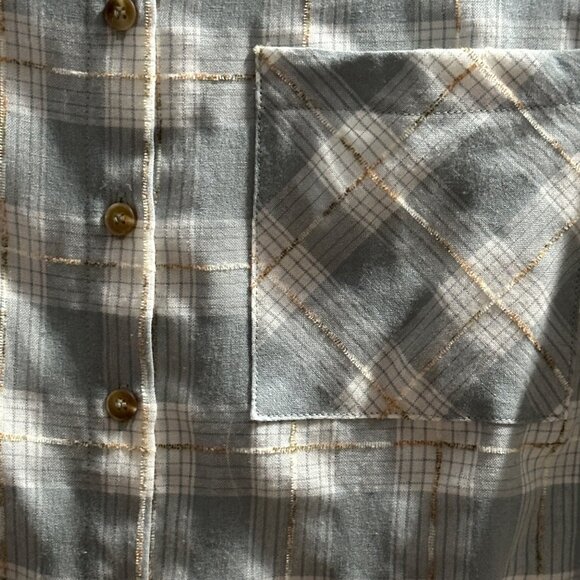 BKE size L eased women’s blue plaid pockets button front long sleeve shirt - Picture 2 of 7